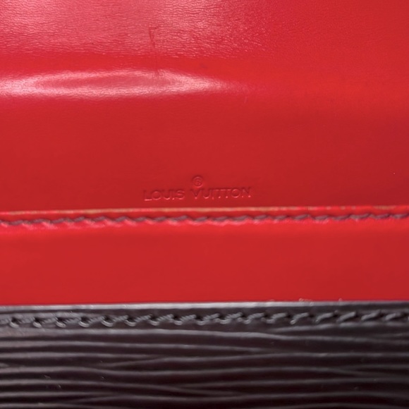 Louis Vuitton Black Epi Red Bullet Shoulder Bag - Picture 8 of 16